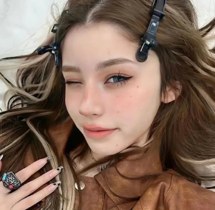 不完美的正义海报
